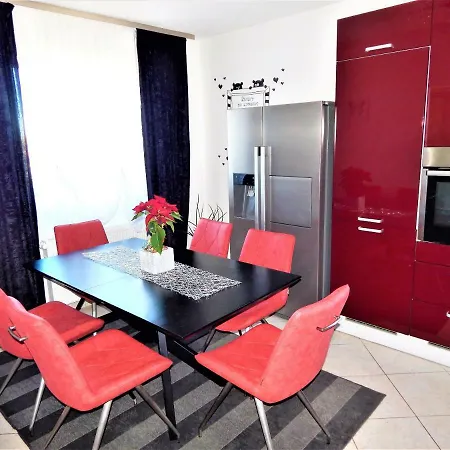 Apartamento Meri Rogoznica (Sibenik-Knin)